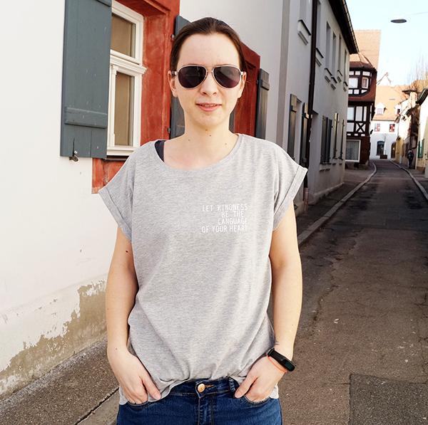 Tshirts (Damen & Herren) 'Kindness'