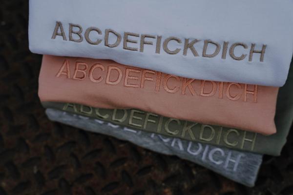 Sommerpullover - Stick "ABCDEFICKDICH"